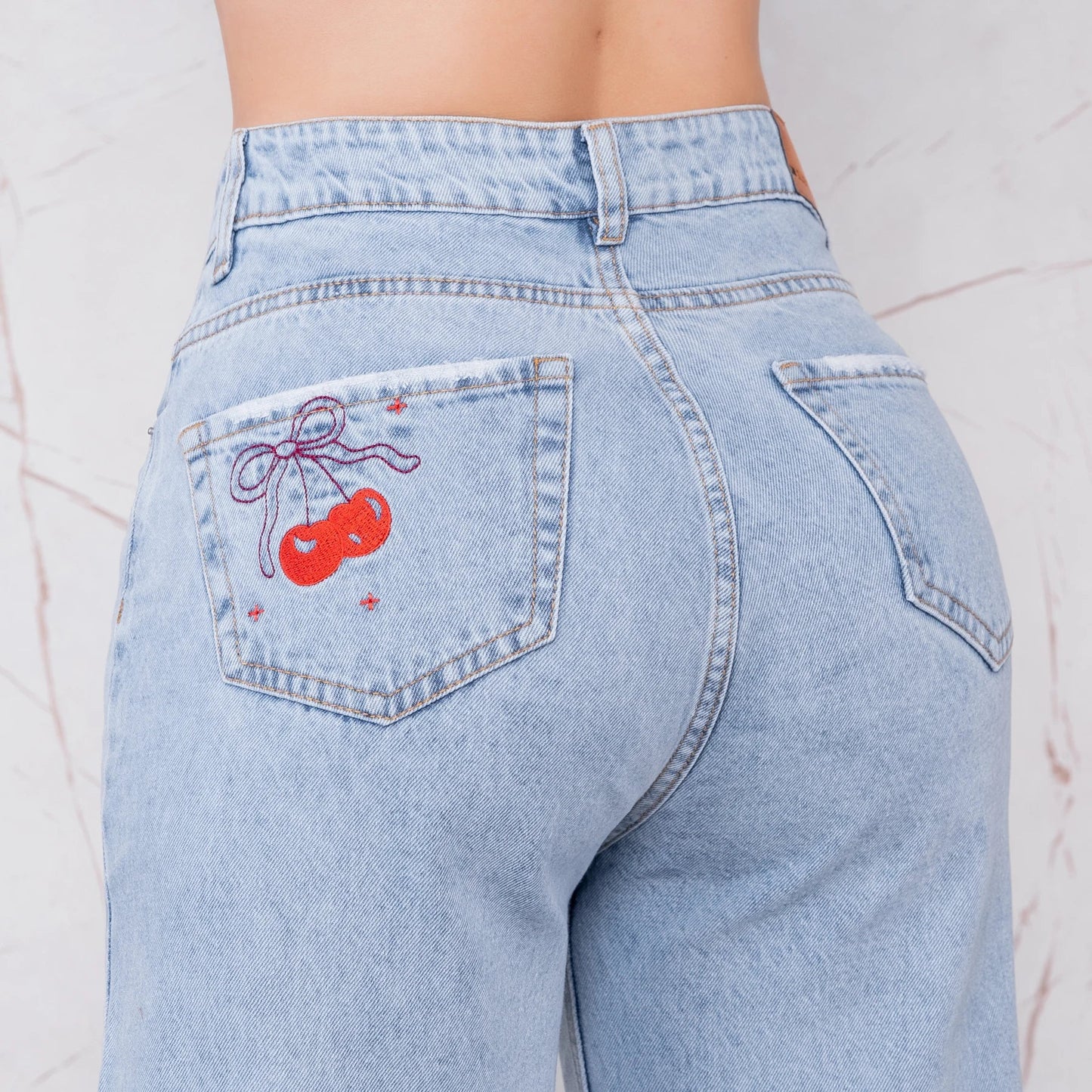 Jeans Bota Recta Rígido Mujer con cereza Bordada R5045 - Guethe08 | Fábrica de Jeans