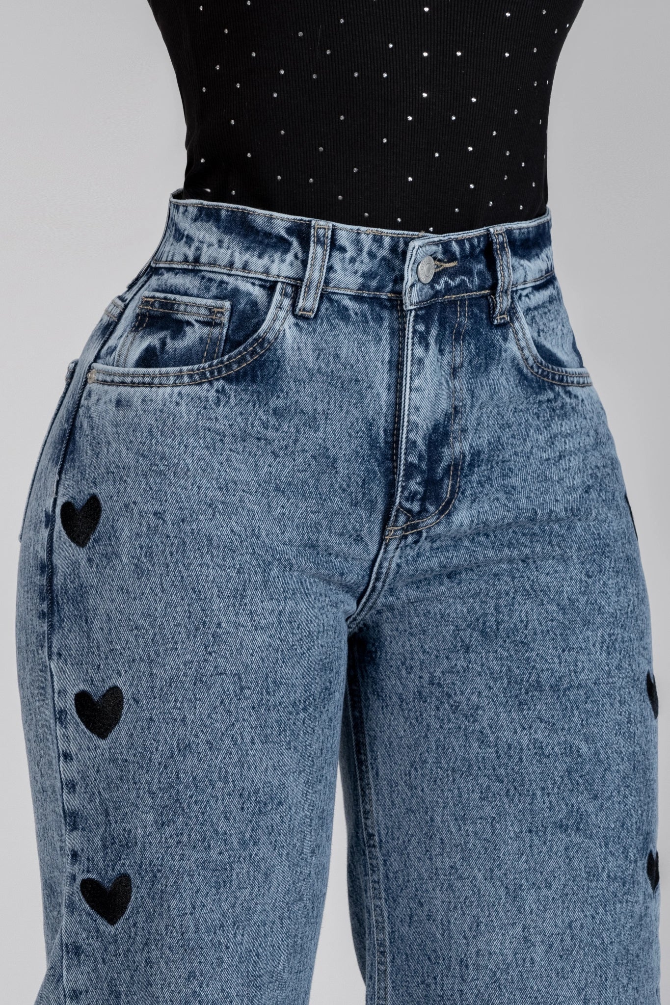 Jeans Bota Recta Rígido Mujer R5050 Corazones Bordados - Jeans Colombianos GUETHE08