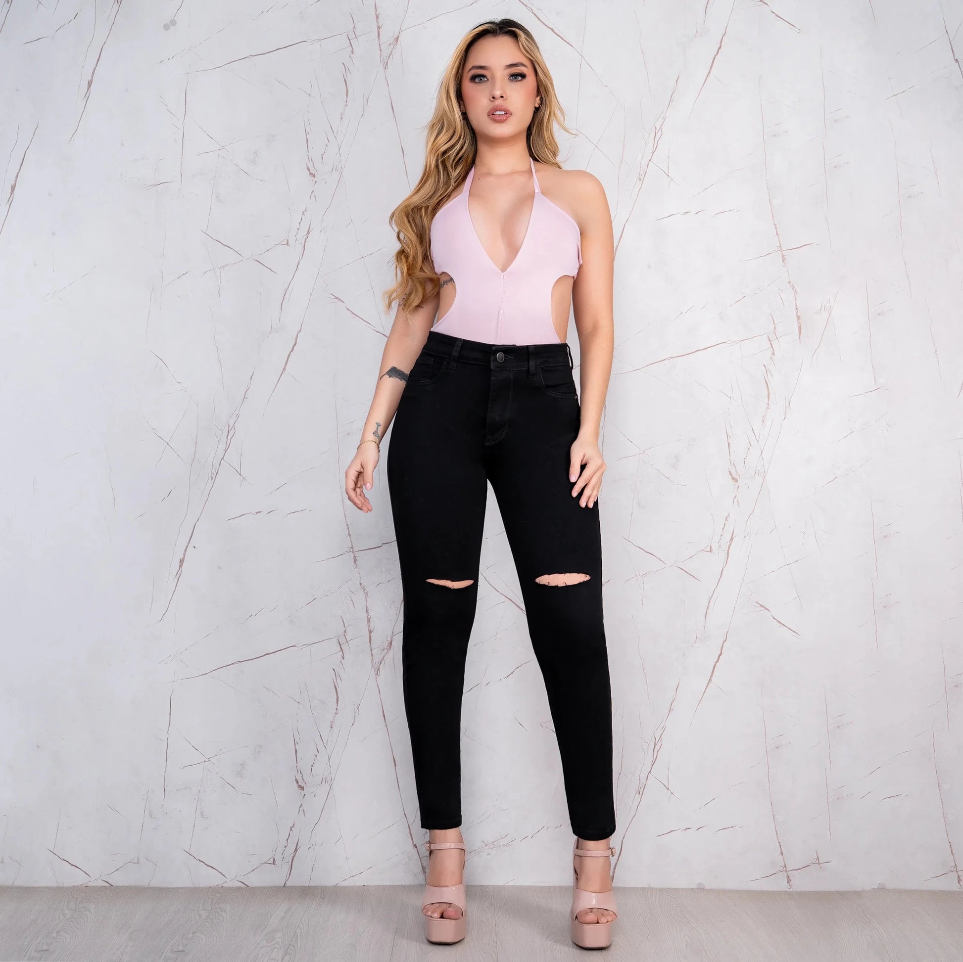 Jeans Skinny Push Up Tiro Alto Negro con Rotos LR6061 - Guethe08 | Fábrica de Jeans