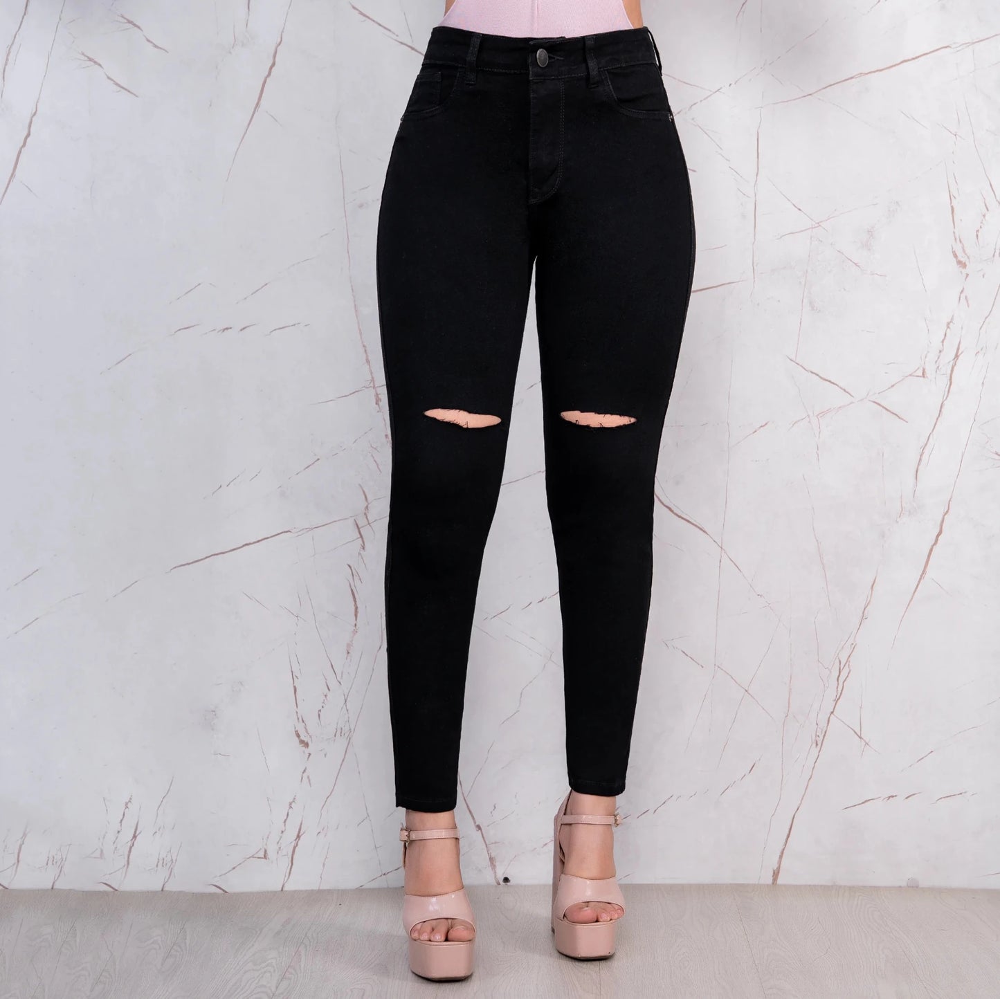 Jeans Skinny Push Up Tiro Alto Negro con Rotos LR6061 - Guethe08 | Fábrica de Jeans